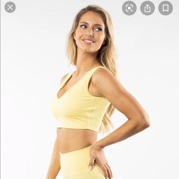 BuffBunny Supply Top - Sports Bra ✨ Glow Up ✨ - Picture 2 of 9